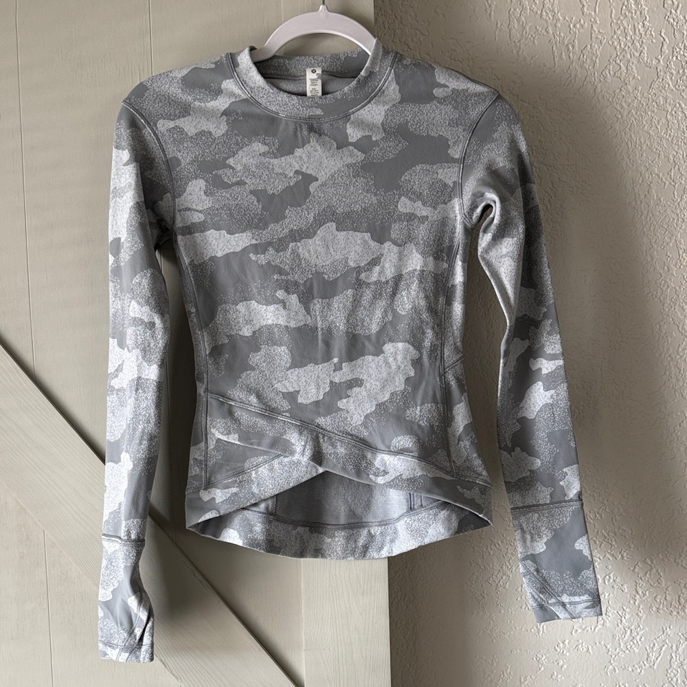Lululemon Gray Camouflage Women's Top